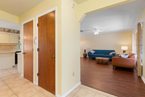 Villa ou maison à vendre à Englewood, Floride: 3 chambres, 170.1 m2 № 1376706 - photo 21