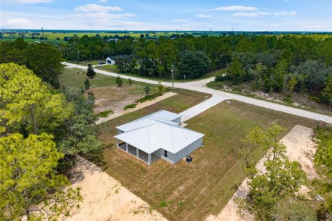 House in Dunnellon, Florida 4 bedrooms, 164.9 sq.m. № 1854196 - photo 8