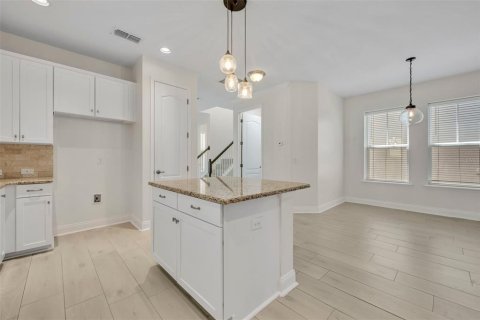 House in Orlando, Florida 3 bedrooms, 201.69 sq.m. № 1676954 - photo 18