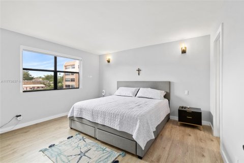 Condominio en venta en Sunrise, Florida, 2 dormitorios, 83.98 m2 № 1758810 - foto 14