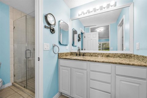Condo in Sun City Center, Florida, 2 bedrooms  № 2150796 - photo 27
