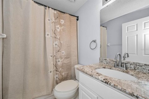 Condo in Sun City Center, Florida, 2 bedrooms  № 2150796 - photo 30