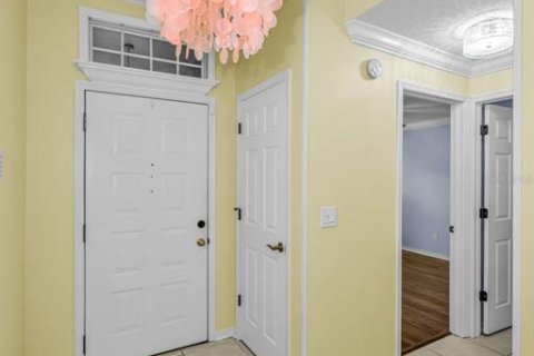 Condo in Sun City Center, Florida, 2 bedrooms  № 2150796 - photo 3