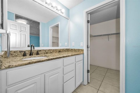 Condo in Sun City Center, Florida, 2 bedrooms  № 2150796 - photo 28