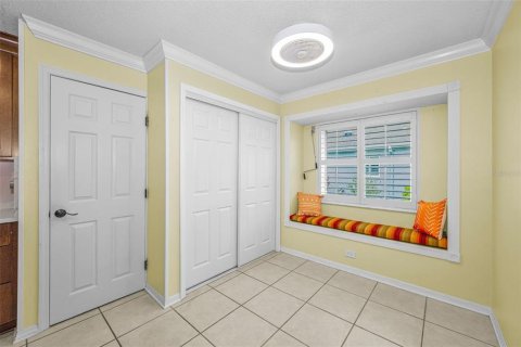 Condo in Sun City Center, Florida, 2 bedrooms  № 2150796 - photo 17