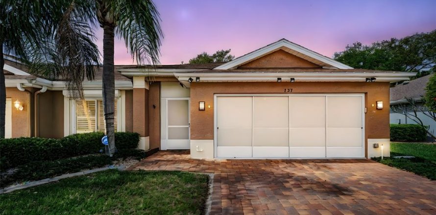 Condo in Sun City Center, Florida, 2 bedrooms  № 2150796