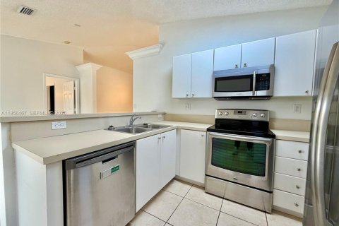 Casa en alquiler en Cutler Bay, Florida, 3 dormitorios, 128.3 m2 № 2012087 - foto 7