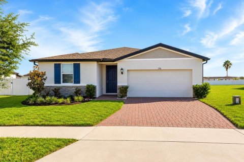 House in Haines City, Florida 4 bedrooms, 184.69 sq.m. № 2226095