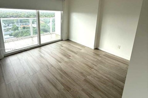 Condo in Miami, Florida, 1 bedroom  № 1956788 - photo 3
