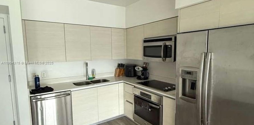 Condo in Miami, Florida, 1 bedroom  № 1956788