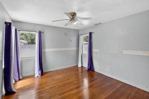 House in Plant City, Florida 3 bedrooms, 160.63 sq.m. № 1846806 - photo 13