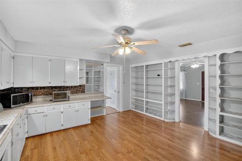 House in Plant City, Florida 3 bedrooms, 160.63 sq.m. № 1846806 - photo 26