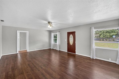 House in Plant City, Florida 3 bedrooms, 160.63 sq.m. № 1846806 - photo 8