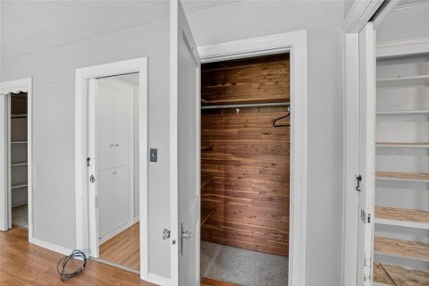 House in Plant City, Florida 3 bedrooms, 160.63 sq.m. № 1846806 - photo 19