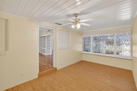 House in Plant City, Florida 3 bedrooms, 160.63 sq.m. № 1846806 - photo 30