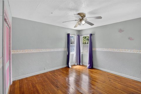 House in Plant City, Florida 3 bedrooms, 160.63 sq.m. № 1846806 - photo 12