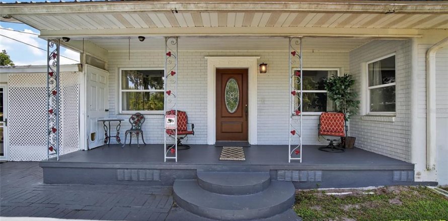 Villa ou maison à Plant City, Floride 3 chambres, 160.63 m2 № 1846806