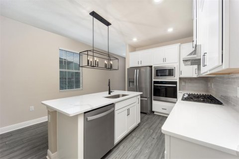 Casa en venta en Kissimmee, Florida, 3 dormitorios, 139.35 m2 № 1586202 - foto 2