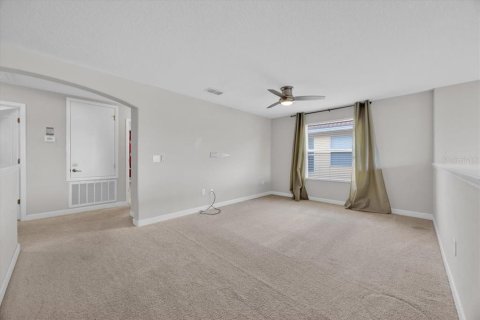 Casa en venta en Kissimmee, Florida, 5 dormitorios, 286.23 m2 № 1908330 - foto 29