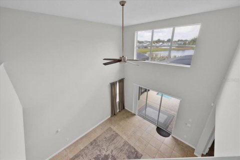 Casa en venta en Kissimmee, Florida, 5 dormitorios, 286.23 m2 № 1908330 - foto 30