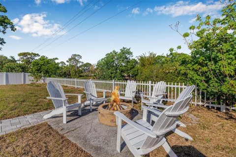 House in Tampa, Florida 3 bedrooms, 168.9 sq.m. № 1634111 - photo 28
