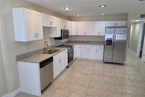 Copropriété à vendre à Tampa, Floride: 3 chambres, 120.77 m2 № 1904698 - photo 8