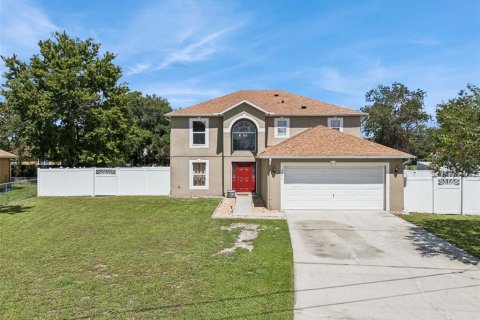 Casa en Deltona, Florida 4 dormitorios, 204.48 m2 № 2372980
