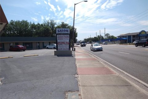 Commercial property in Apopka, Florida № 1881351 - photo 5