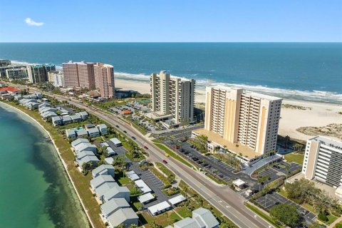 Condo à Clearwater, Floride, 2 chambres  № 2156550