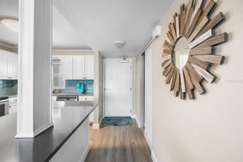 Copropriété à louer à Clearwater, Floride: 2 chambres, 101.64 m2 № 2156550 - photo 5