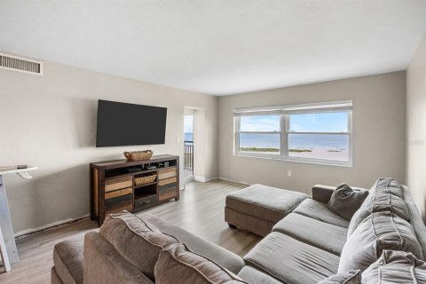 Copropriété à louer à Clearwater, Floride: 2 chambres, 101.64 m2 № 2156550 - photo 15