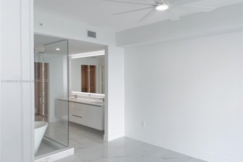 Copropriété à louer à Miami, Floride: 2 chambres, 137.96 m2 № 1929690 - photo 16