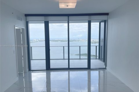 Copropriété à louer à Miami, Floride: 2 chambres, 137.96 m2 № 1929690 - photo 4