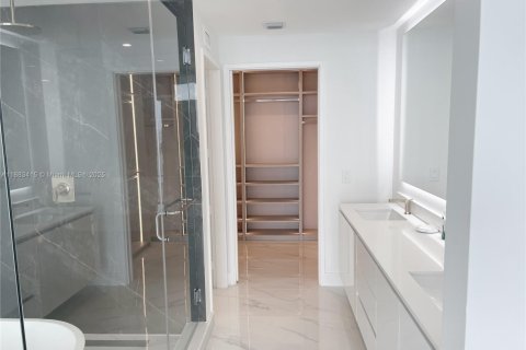 Copropriété à louer à Miami, Floride: 2 chambres, 137.96 m2 № 1929690 - photo 18