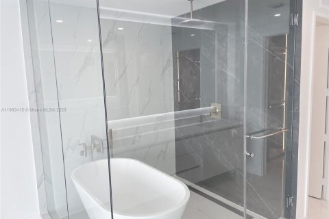 Copropriété à louer à Miami, Floride: 2 chambres, 137.96 m2 № 1929690 - photo 21