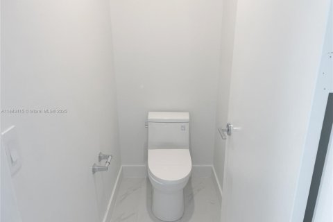 Copropriété à louer à Miami, Floride: 2 chambres, 137.96 m2 № 1929690 - photo 20