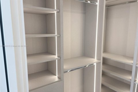 Copropriété à louer à Miami, Floride: 2 chambres, 137.96 m2 № 1929690 - photo 24