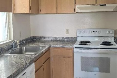 Condominio en venta en Ocala, Florida, 2 dormitorios, 77.76 m2 № 2223451 - foto 3