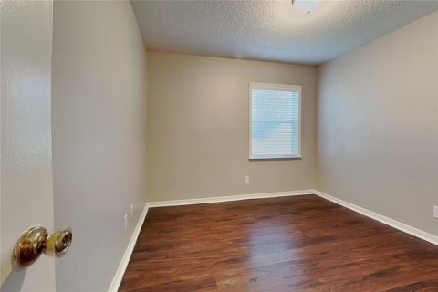 Villa ou maison à louer à Valrico, Floride: 3 chambres, 107.77 m2 № 2330959 - photo 14