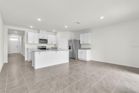 Casa en venta en Kissimmee, Florida, 4 dormitorios, 169.83 m2 № 1824117 - foto 9