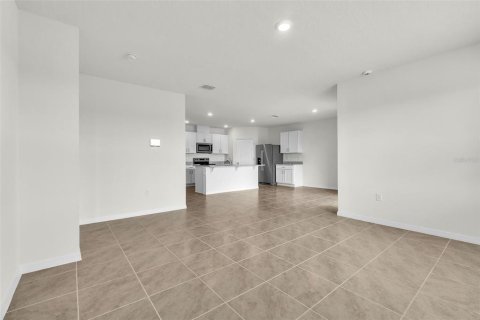 Casa en venta en Kissimmee, Florida, 4 dormitorios, 169.83 m2 № 1824117 - foto 12