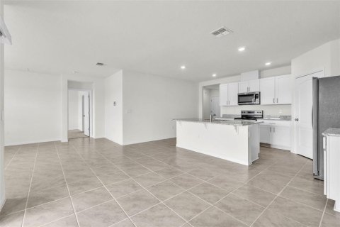 Casa en venta en Kissimmee, Florida, 4 dormitorios, 169.83 m2 № 1824117 - foto 11