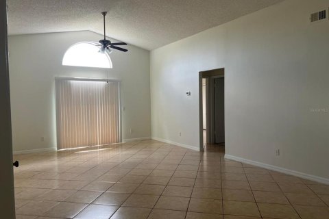 Casa en venta en Kissimmee, Florida, 3 dormitorios, 145.39 m2 № 2195827 - foto 6