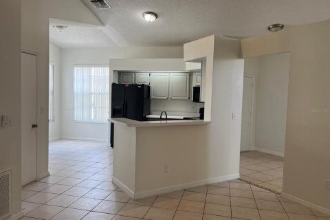 Casa en venta en Kissimmee, Florida, 3 dormitorios, 145.39 m2 № 2195827 - foto 3