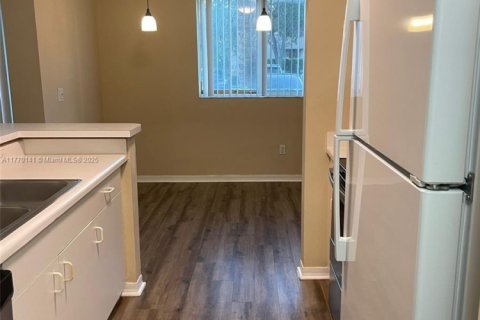 Condo in Davie, Florida, 1 bedroom  № 1940885 - photo 6