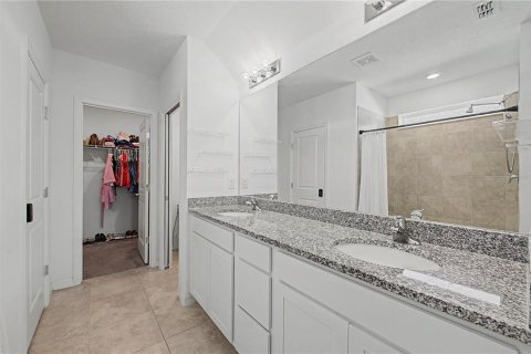 Casa en venta en Plant City, Florida, 4 dormitorios, 268.49 m2 № 2196617 - foto 26