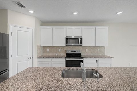 Casa en venta en Plant City, Florida, 4 dormitorios, 268.49 m2 № 2196617 - foto 19