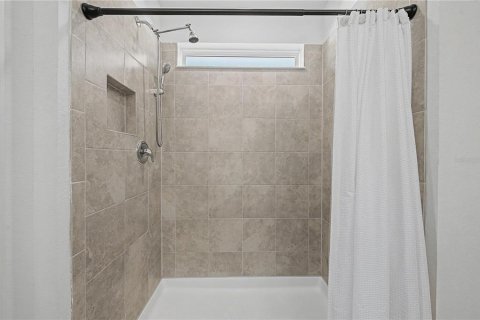Casa en venta en Plant City, Florida, 4 dormitorios, 268.49 m2 № 2196617 - foto 28