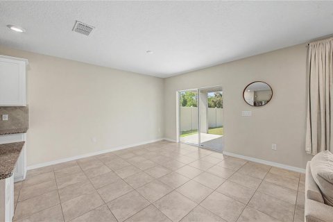Casa en venta en Plant City, Florida, 4 dormitorios, 268.49 m2 № 2196617 - foto 13
