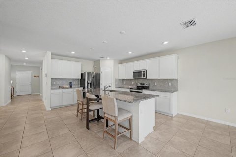 Casa en venta en Plant City, Florida, 4 dormitorios, 268.49 m2 № 2196617 - foto 18